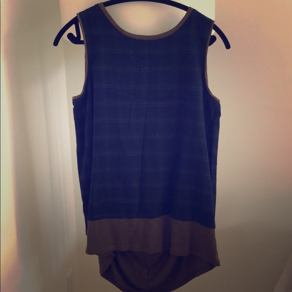 Blue green check top
